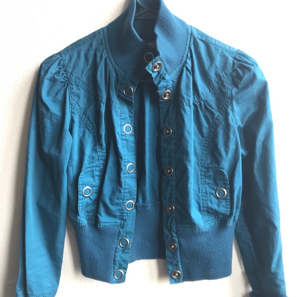 Chic Blue Crop Jacket - Picture 3 of 5